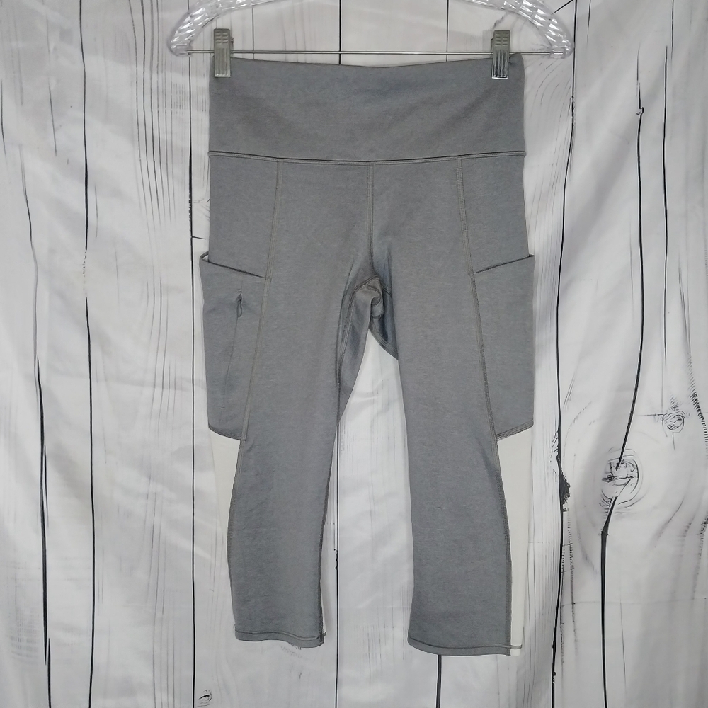 Athleta Salutation Stash Pocket ll Cropped Leggings